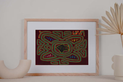 Burgundy And Green Fish Tank Aquarium Mola